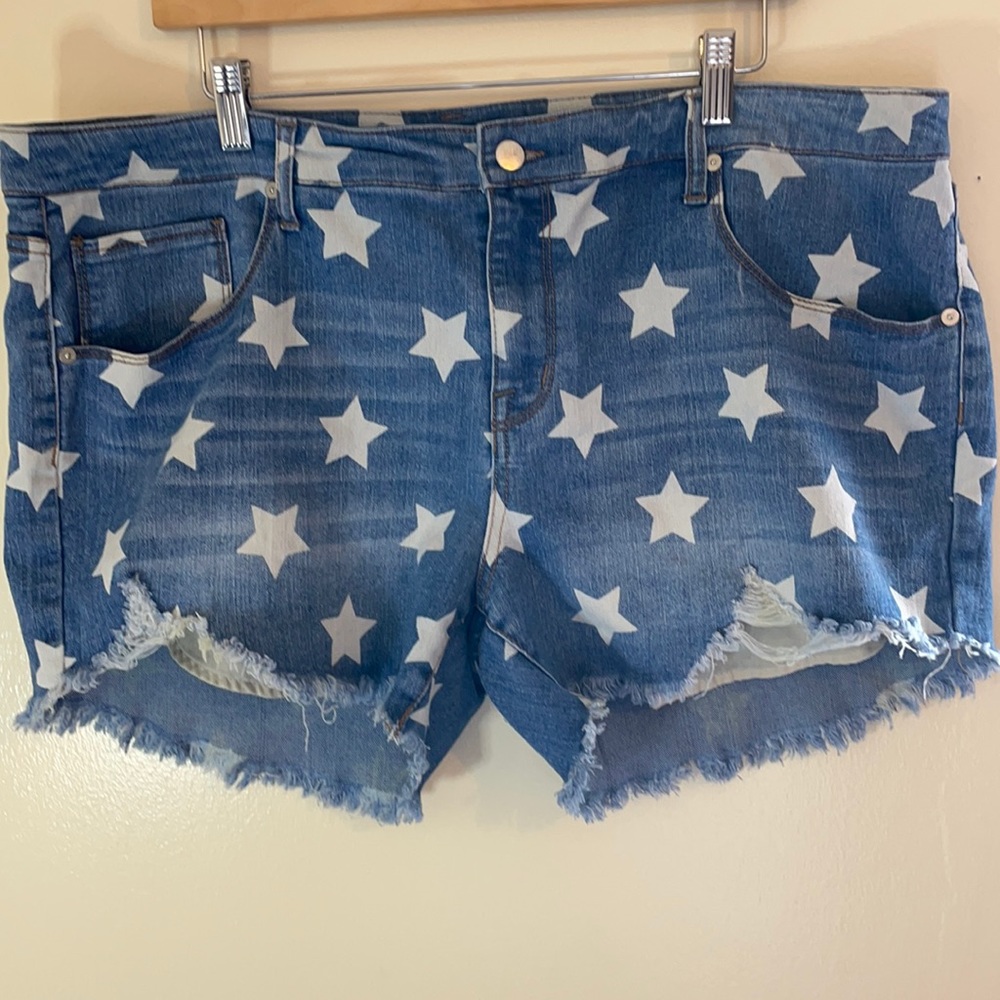 Women’s denim shorts with stars.